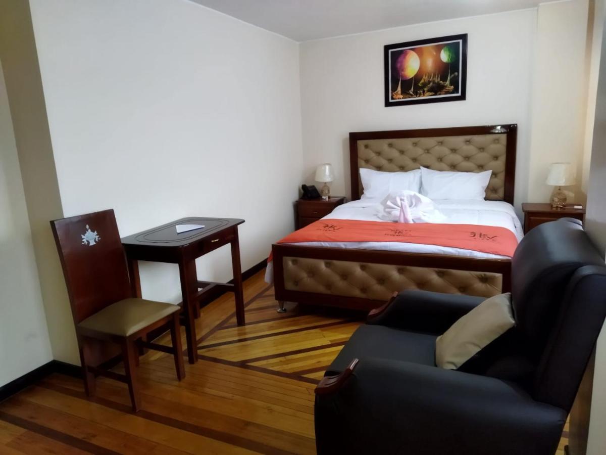 Hotel Velanez Suite Riobamba Exterior photo