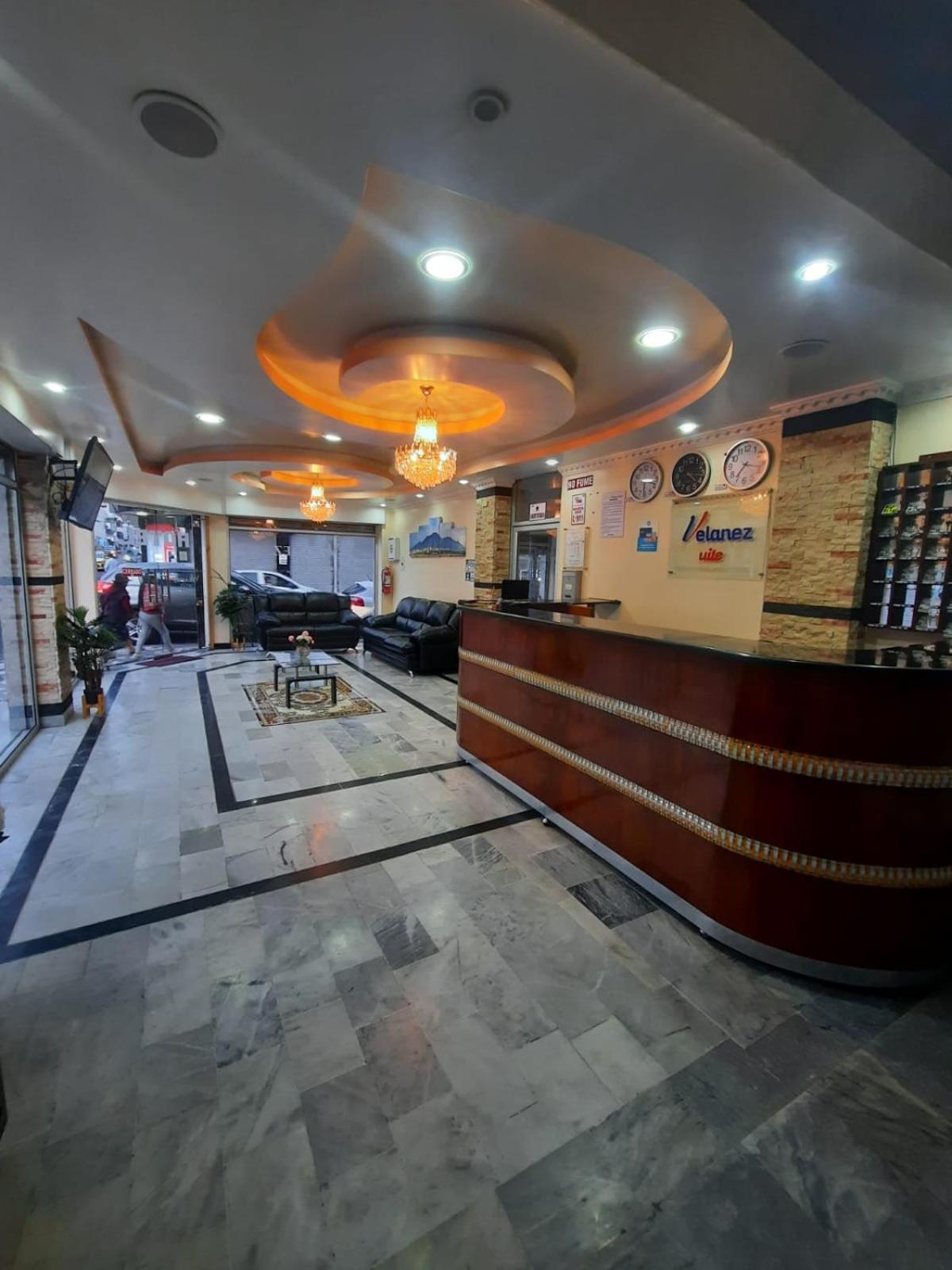 Hotel Velanez Suite Riobamba Exterior photo